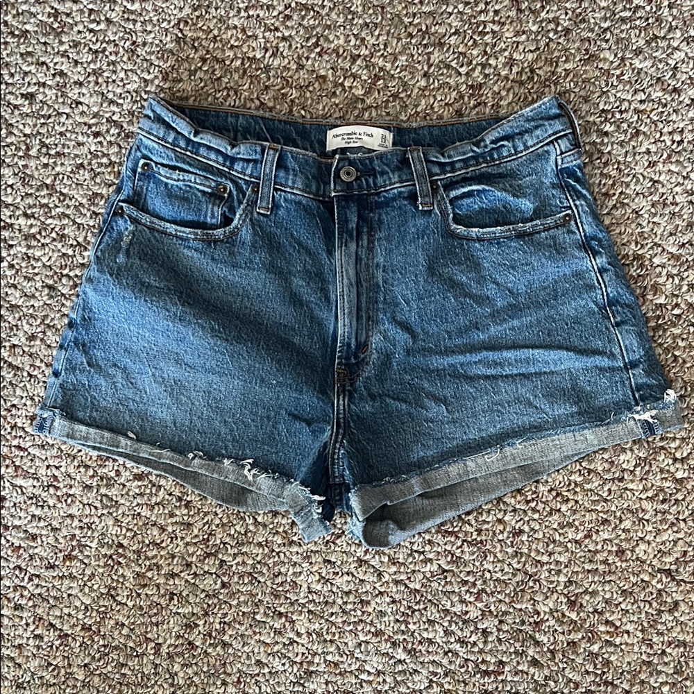 Abercrombie & Fitch High Rise Mom Short